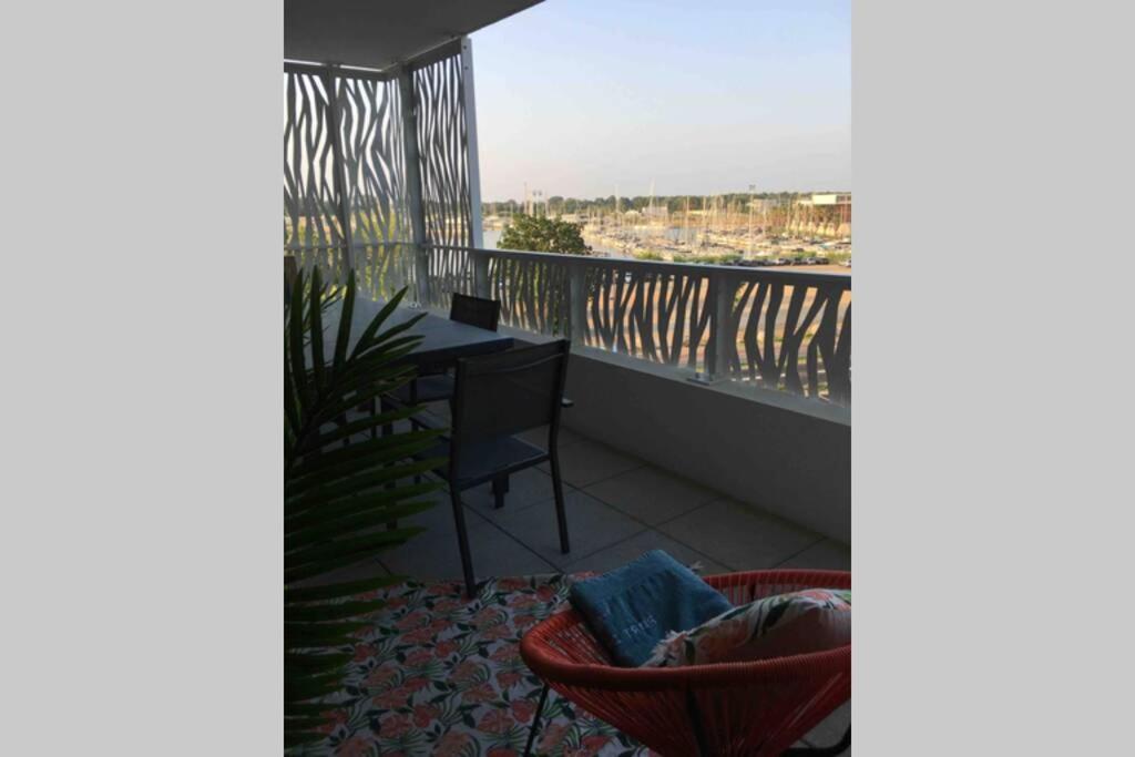 Les Terrasses Du Port Apartment *
